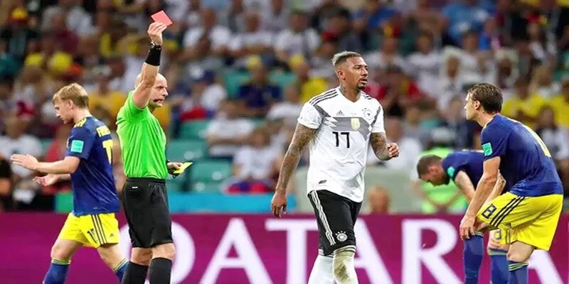 Nguyên nhân khiến cho trận đấu bị hoãn